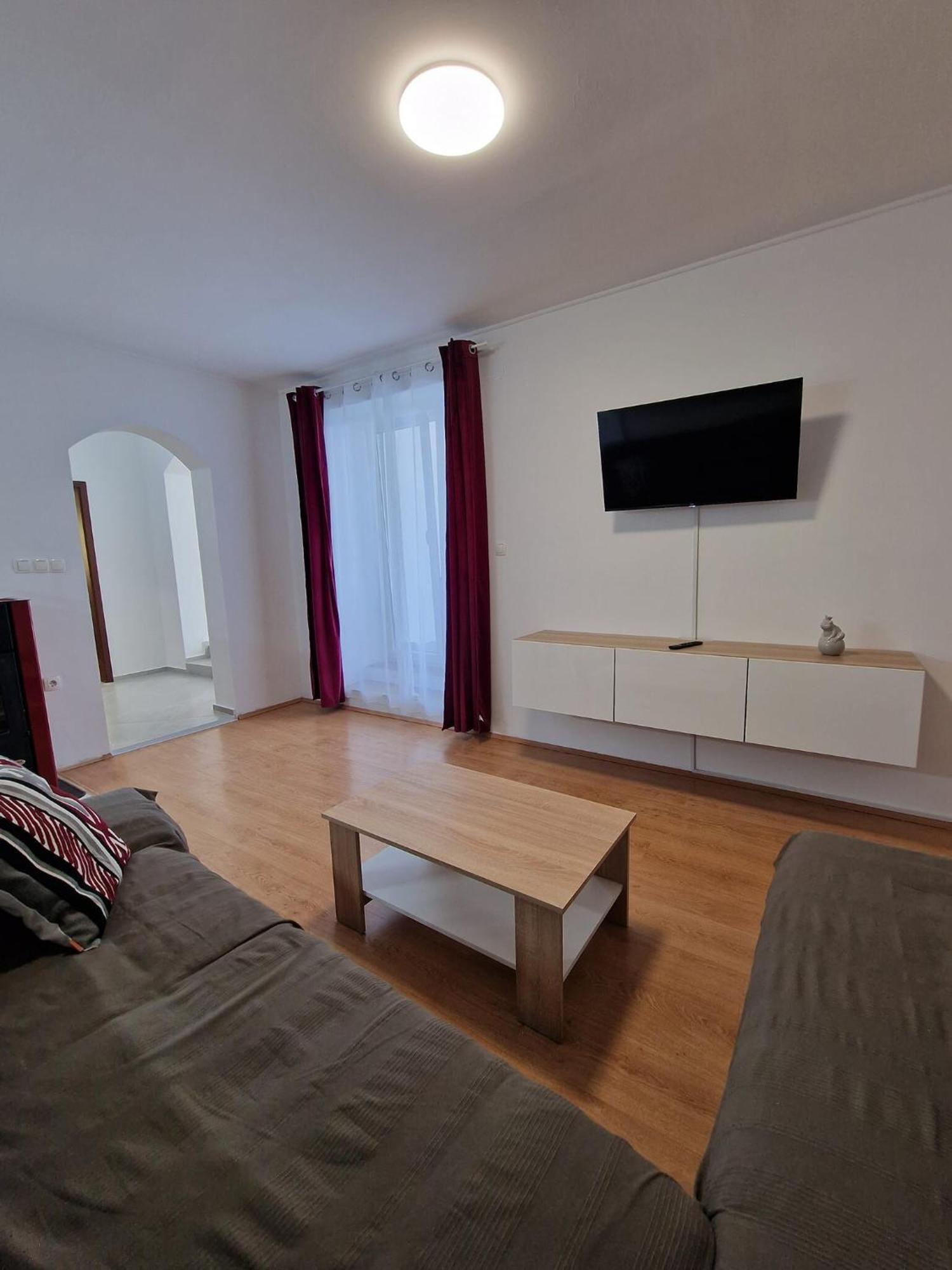 נובי ווינודולסקי Apartment Goran מראה חיצוני תמונה